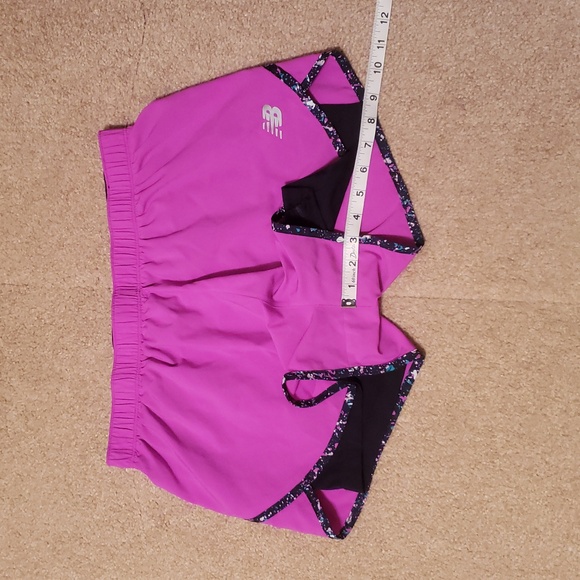 New Balance Women's Running Shorts - Picture 11 of 12
